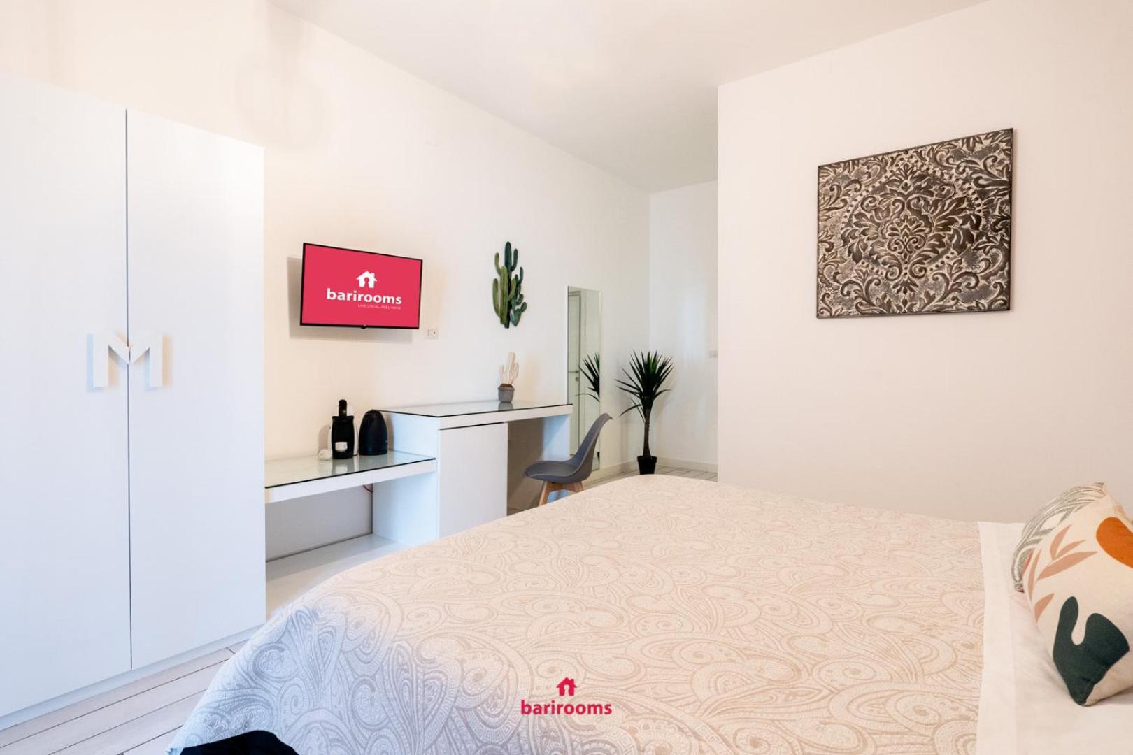 Bari Rooms Suite Station Exterior photo